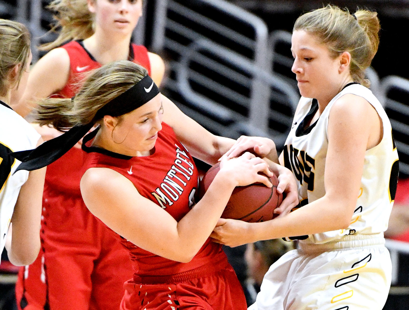 Clear Lake vs Monticello state basketball